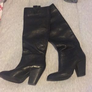 Leather heeled Vince Camuto